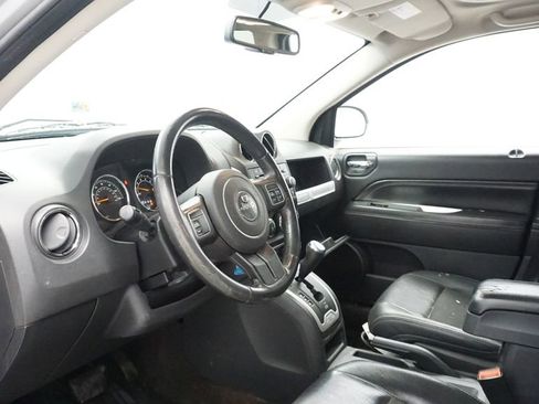 Used 2014 Jeep Compass Latitude w/ Sun/Sound Group image 24