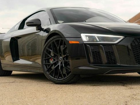 Used 2018 Audi R8 V10 plus image 31