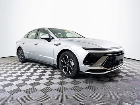 Used 2025 Hyundai Sonata SEL image 9