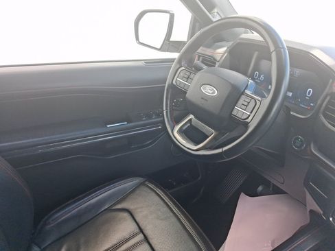 Used 2022 Ford Expedition Limited AWD/4WD image 22