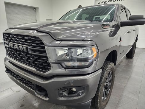 Used 2022 RAM 2500 Big Horn w/ Night Edition image 7