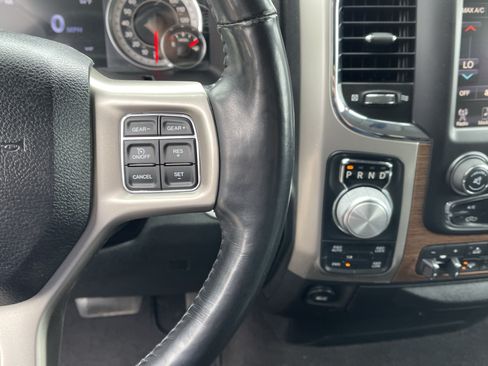 Used 2017 RAM 1500 Laramie w/ Convenience Group AWD/4WD image 24