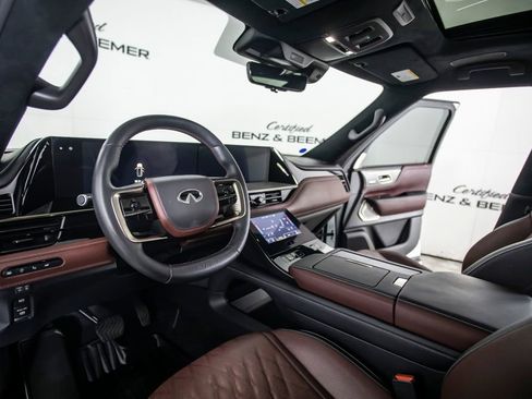 Used 2025 INFINITI QX80 Autograph w/ Autograph Exterior Package image 31