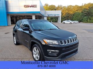 Used 2021 Jeep Compass Latitude image 1