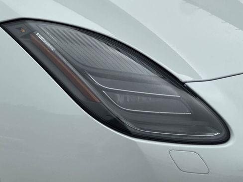 Used 2018 Jaguar F-TYPE R-Dynamic image 33