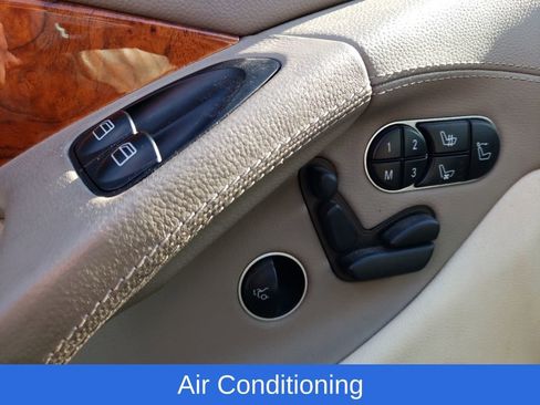 Used 2009 Mercedes-Benz SL 550 image 15