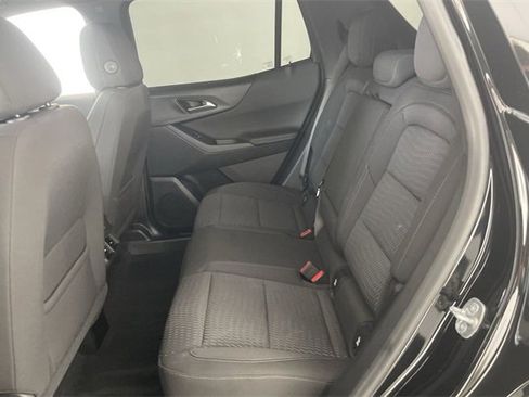 Used 2025 Chevrolet Equinox LT w/ Safety and Technology Package image 42