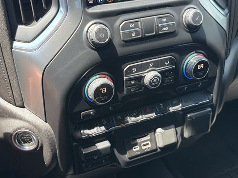 Certified 2019 Chevrolet Silverado 1500 LT w/ All-Star Edition AWD/4WD image 20