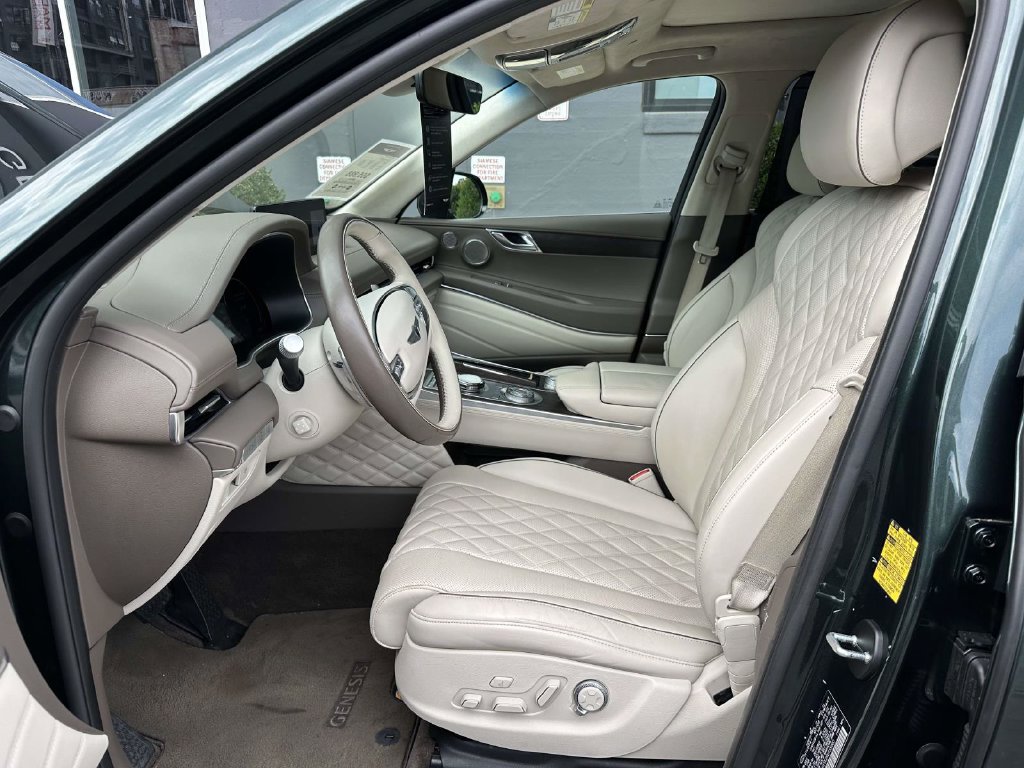 Used 2024 Genesis GV80 3.5T w/ Prestige Package AWD/4WD image 12