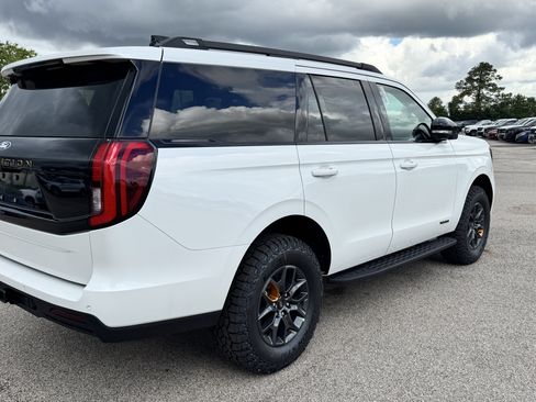 New 2027 Ford Expedition Tremor w/ Driver's Package AWD/4WD image 3