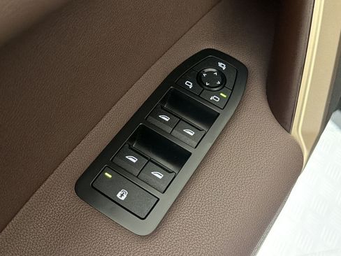 Used 2026 BMW iX xDrive45 AWD/4WD image 11