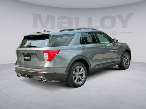 Used 2021 Ford Explorer XLT w/ Equipment Group 202A AWD/4WD image 5
