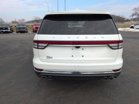 Used 2021 Lincoln Aviator Reserve image 4