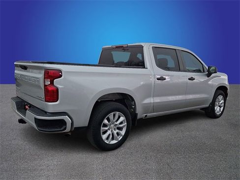 Used 2022 Chevrolet Silverado 1500 Custom image 5