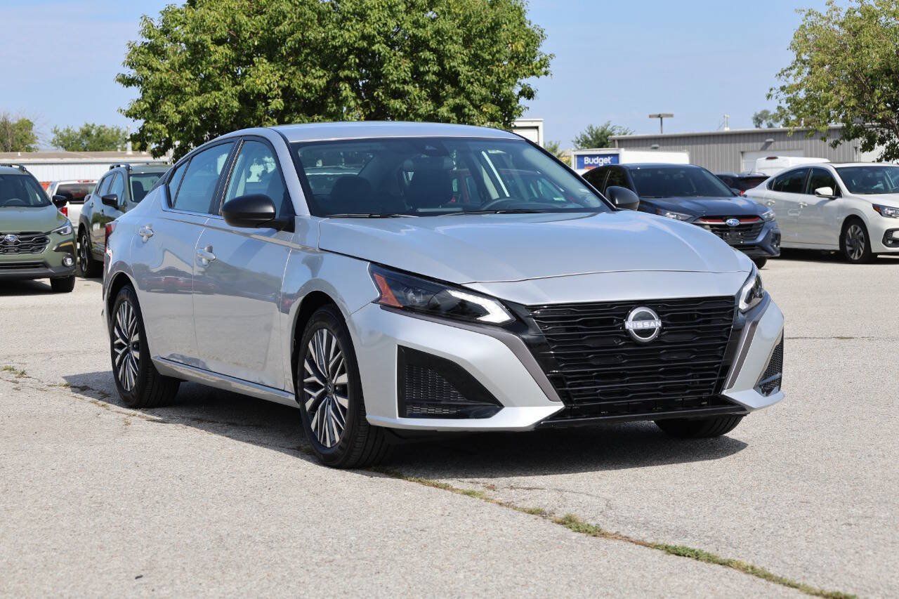 Used 2026 Nissan Altima 2.5 SV FWD image 4