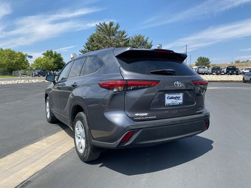 Used 2020 Toyota Highlander LE AWD/4WD image 24