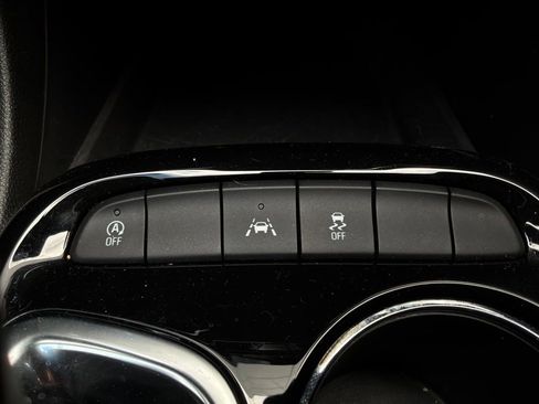 Used 2025 Buick Encore GX Preferred FWD image 23