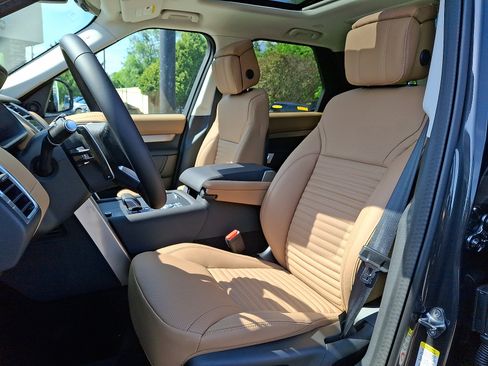 New 2026 Land Rover Discovery Limited Edition AWD/4WD image 3
