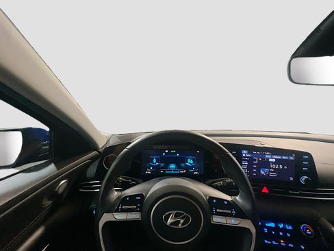 Used 2021 Hyundai Elantra SEL w/ Convenience Package FWD image 7