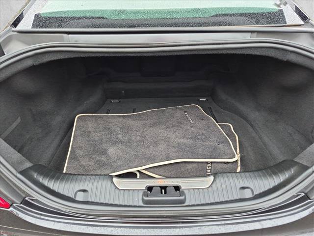 Used 2012 Jaguar XJ L RWD image 6