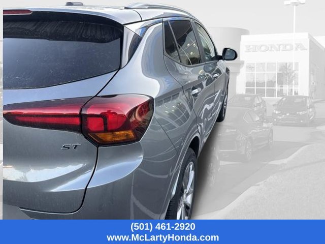 Used 2021 Buick Encore GX Preferred w/ Sport Touring Package FWD image 4