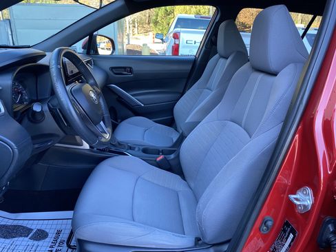 Used 2023 Toyota Corolla Cross SE image 16