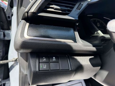 Used 2020 Honda Civic Sport image 15