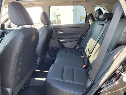New 2026 Nissan Rogue SV FWD image 7