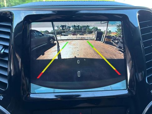 Used 2019 Jeep Cherokee Limited AWD/4WD image 34