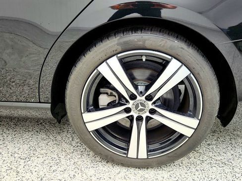 Used 2022 Mercedes-Benz C 300 Sedan image 9