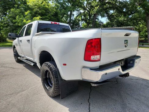 Used 2016 RAM 3500 Tradesman w/ Chrome Appearance Group RWD image 5