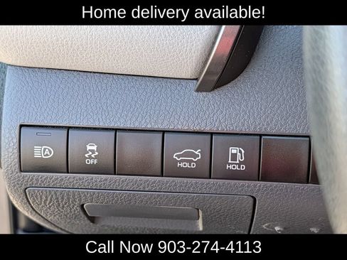 Used 2019 Toyota Camry LE FWD image 23