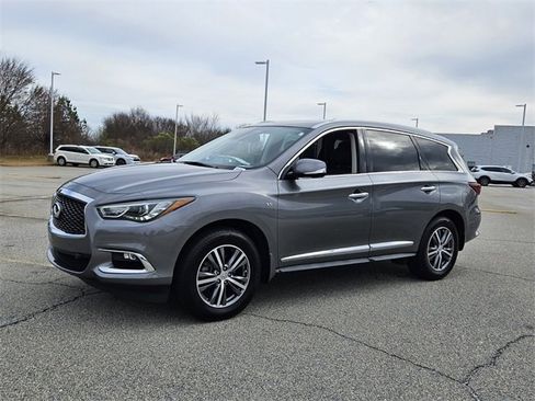 Used 2020 INFINITI QX60 Luxe w/ Essential Package image 3