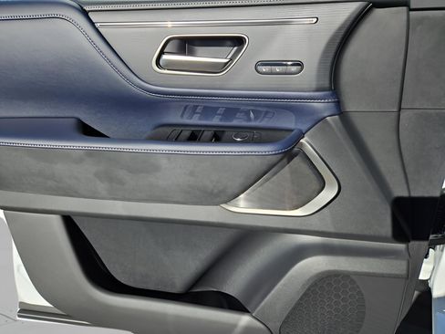 New 2026 INFINITI QX80 4WD w/ Sport Exterior Package image 23