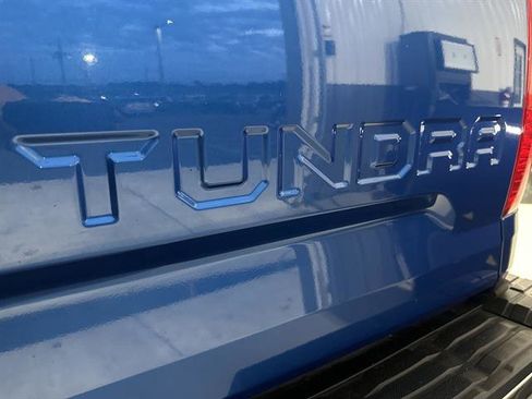 Used 2017 Toyota Tundra SR5 image 13