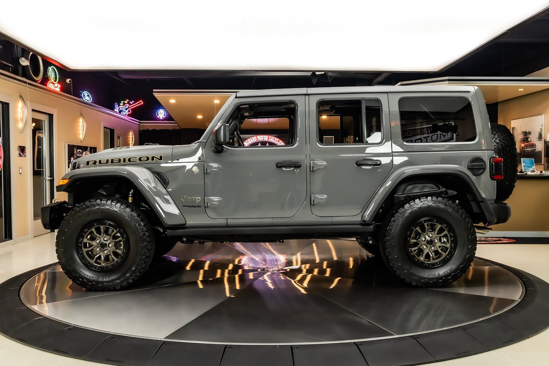 Used 2021 Jeep Wrangler Unlimited Rubicon w/ Trailer Tow Package AWD/4WD image 18