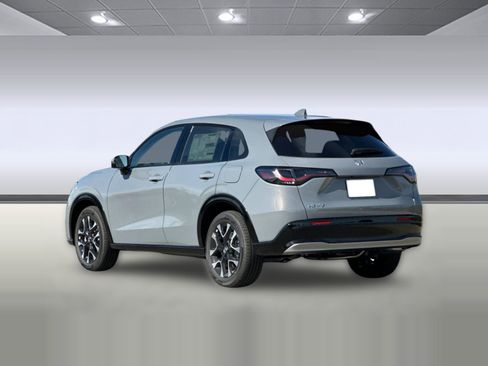 New 2026 Honda HR-V EX-L image 3