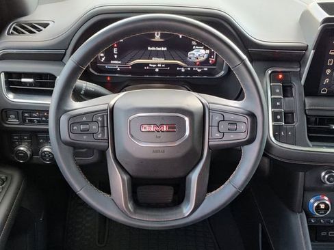 Used 2023 GMC Yukon XL AT4 image 22