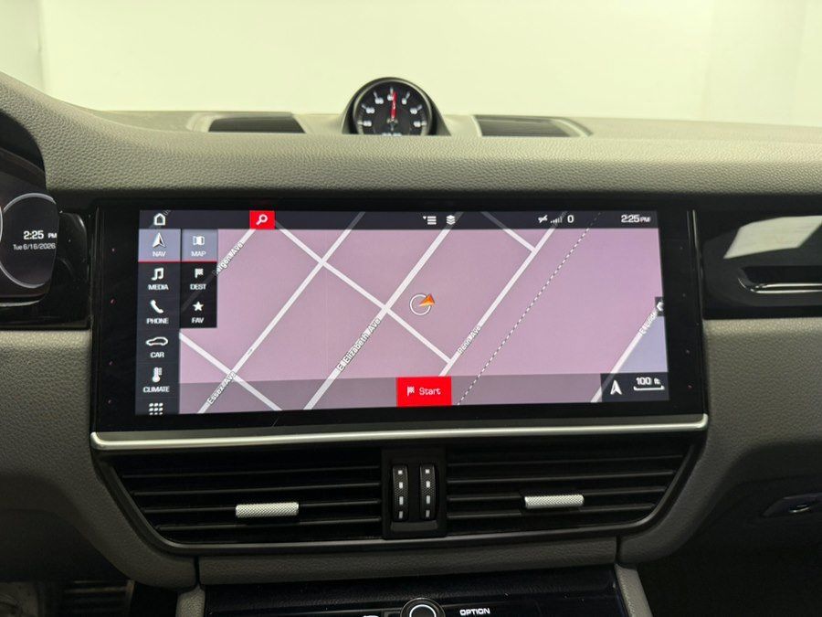 Used 2019 Porsche Cayenne S w/ Premium Plus Package AWD/4WD image 71
