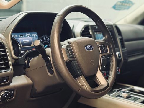 Used 2018 Ford Expedition XLT w/ Equipment Group 202A image 16