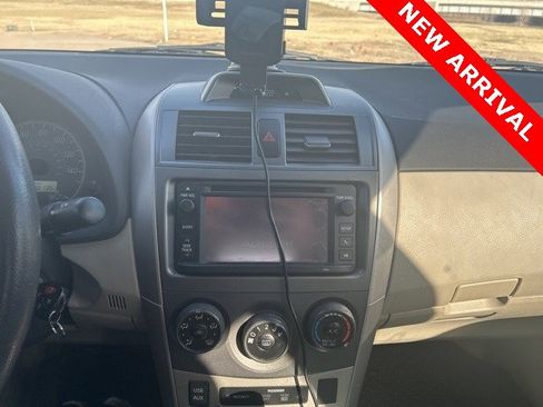 Used 2013 Toyota Corolla LE image 15