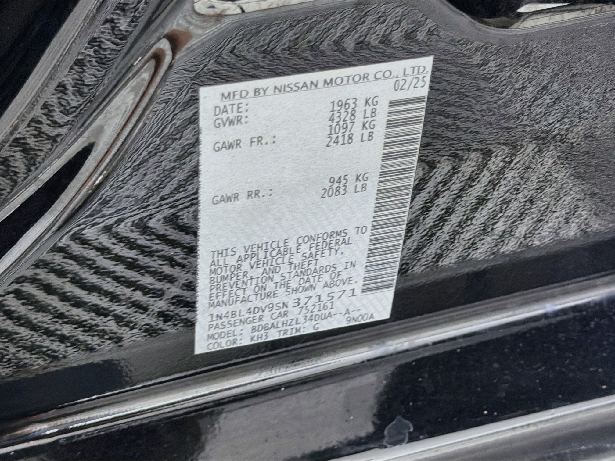Used 2025 Nissan Altima 2.5 SV FWD image 12