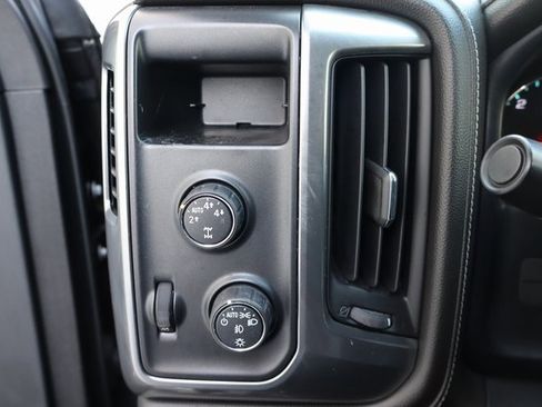 Used 2015 Chevrolet Silverado 1500 LTZ image 31