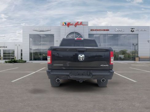 Used 2022 RAM 1500 Big Horn AWD/4WD image 4