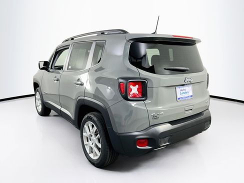 Used 2022 Jeep Renegade Latitude AWD/4WD image 7