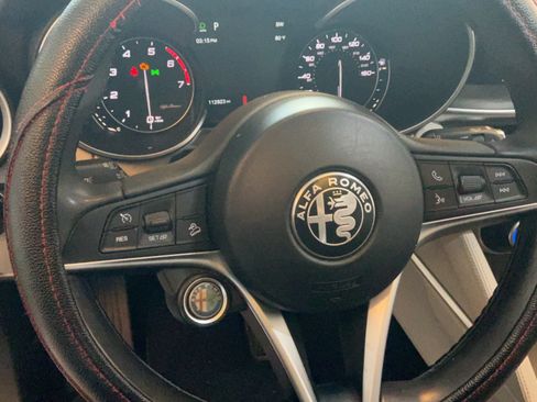 Used 2019 Alfa Romeo Stelvio Ti w/ Nero Edizione AWD/4WD image 20
