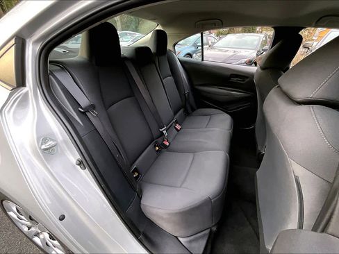 Certified 2022 Toyota Corolla LE image 17