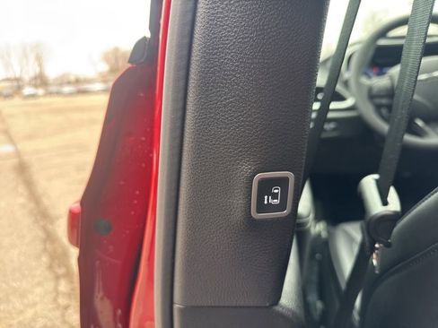 New 2026 Chrysler Pacifica Select image 23