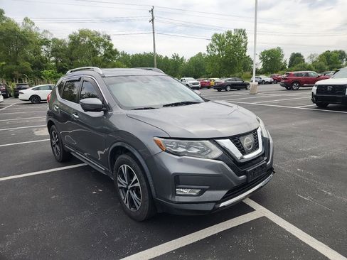 Used 2017 Nissan Rogue SL w/ SL Premium Package AWD/4WD image 7