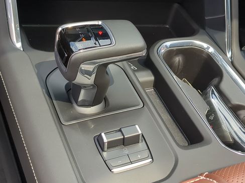 Used 2025 GMC Sierra 1500 Denali Ultimate AWD/4WD image 26